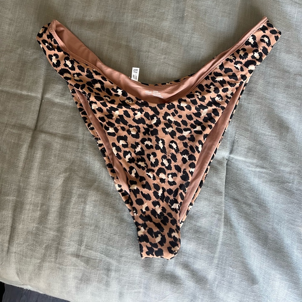 cheetah print aerie cheeky swim bottoms, size L *FINAL SALE*